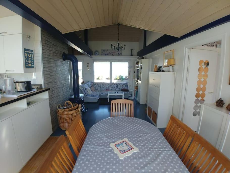 Lakefront. Appartement Pieds Dans L'Eau. View And Direct Access To The Lake. Anthy-sur-Leman 외부 사진