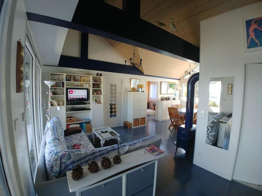 Lakefront. Appartement Pieds Dans L'Eau. View And Direct Access To The Lake. Anthy-sur-Leman 외부 사진